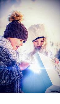 兄妹分割背景图  第2张