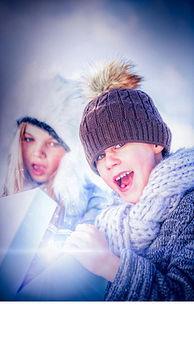 兄妹分割背景图  第3张