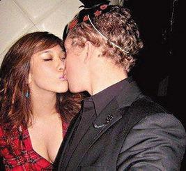 张柏芝露下体照片,引发网络热议 第3张 张柏芝露下体照片,引发网络热议 第3张