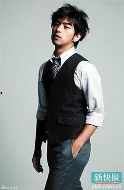陈柏霖歌手资料,跨界歌手，音乐与影视的完美融合  第2张