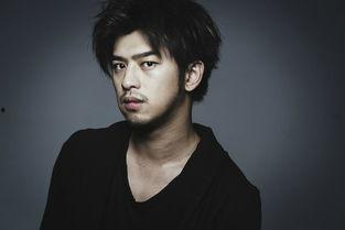 陈柏霖歌手资料,跨界歌手，音乐与影视的完美融合  第3张