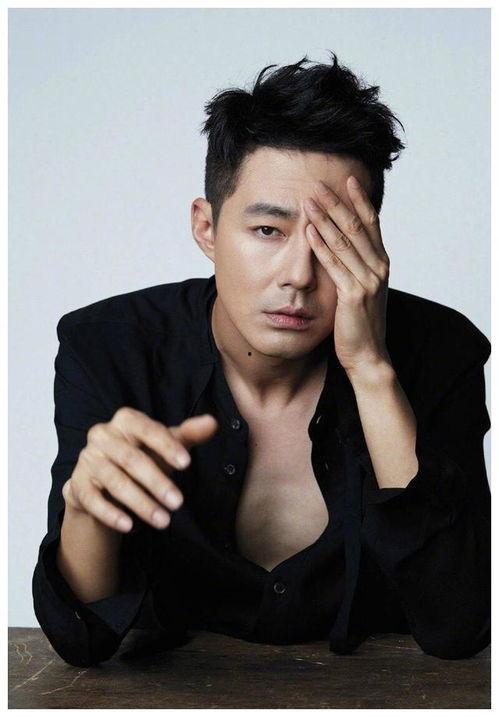 狮子座 男明星,揭秘狮子座男明星的魅力风采